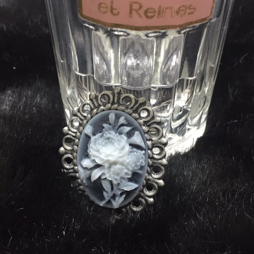 Brand new brooch